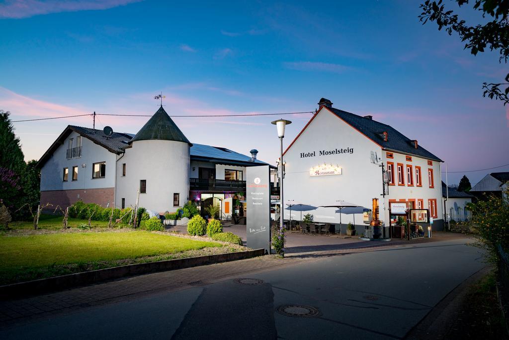 Hotel Moselsteig Osann-Monzel Exterior photo